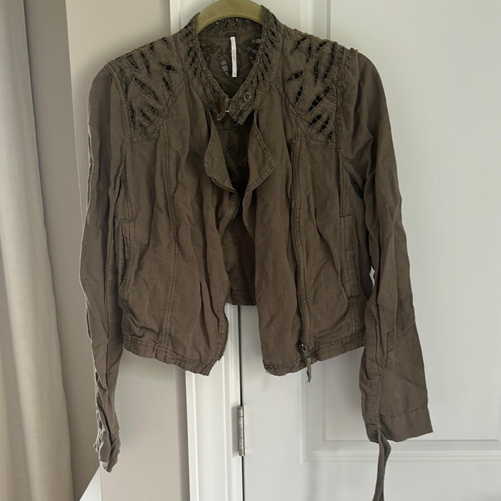 Free people army green light jacket